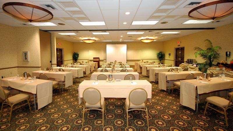Buena Park Grand Hotel & Suites Экстерьер фото
