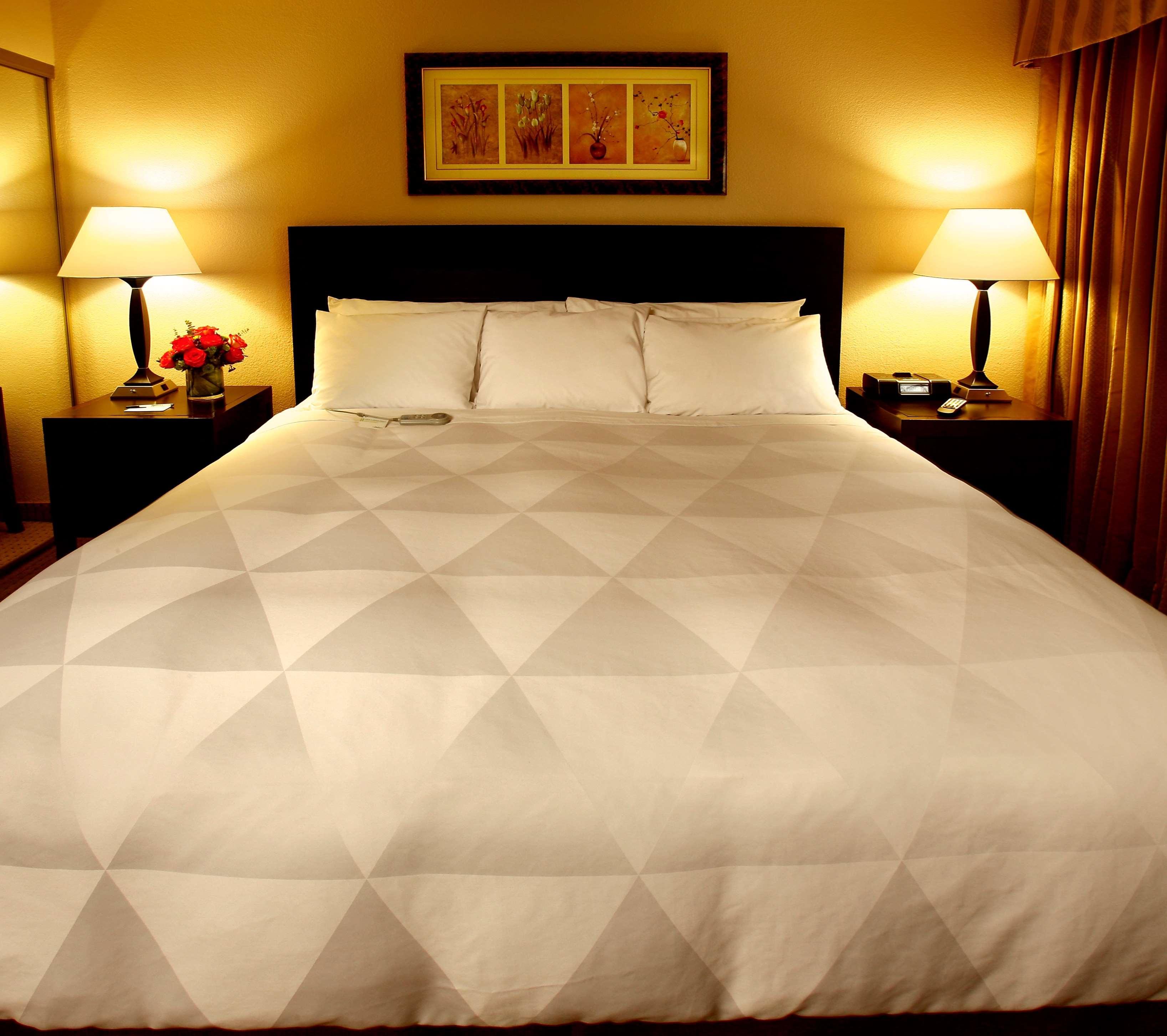 Buena Park Grand Hotel & Suites Экстерьер фото